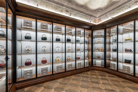 fabbica di gucci a firenze|La nuova Casa dell'Archivio di Gucci a Palazzo Settimanni.